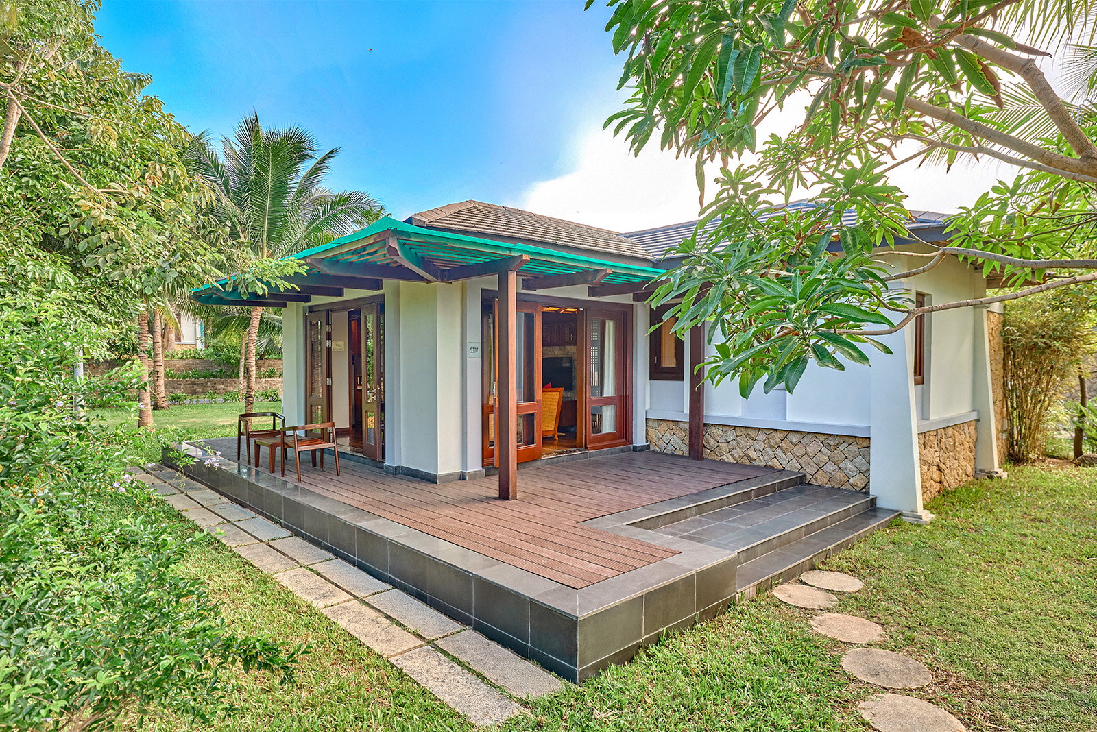 One Bedroom Garden Villa