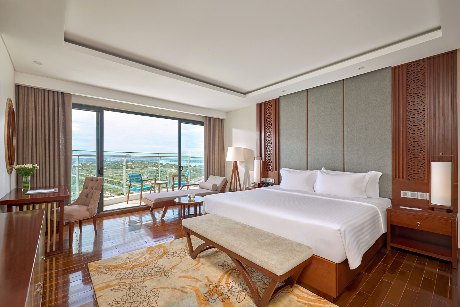 Deluxe Sky Room King Or Twin With Balcony Sea View - 2
