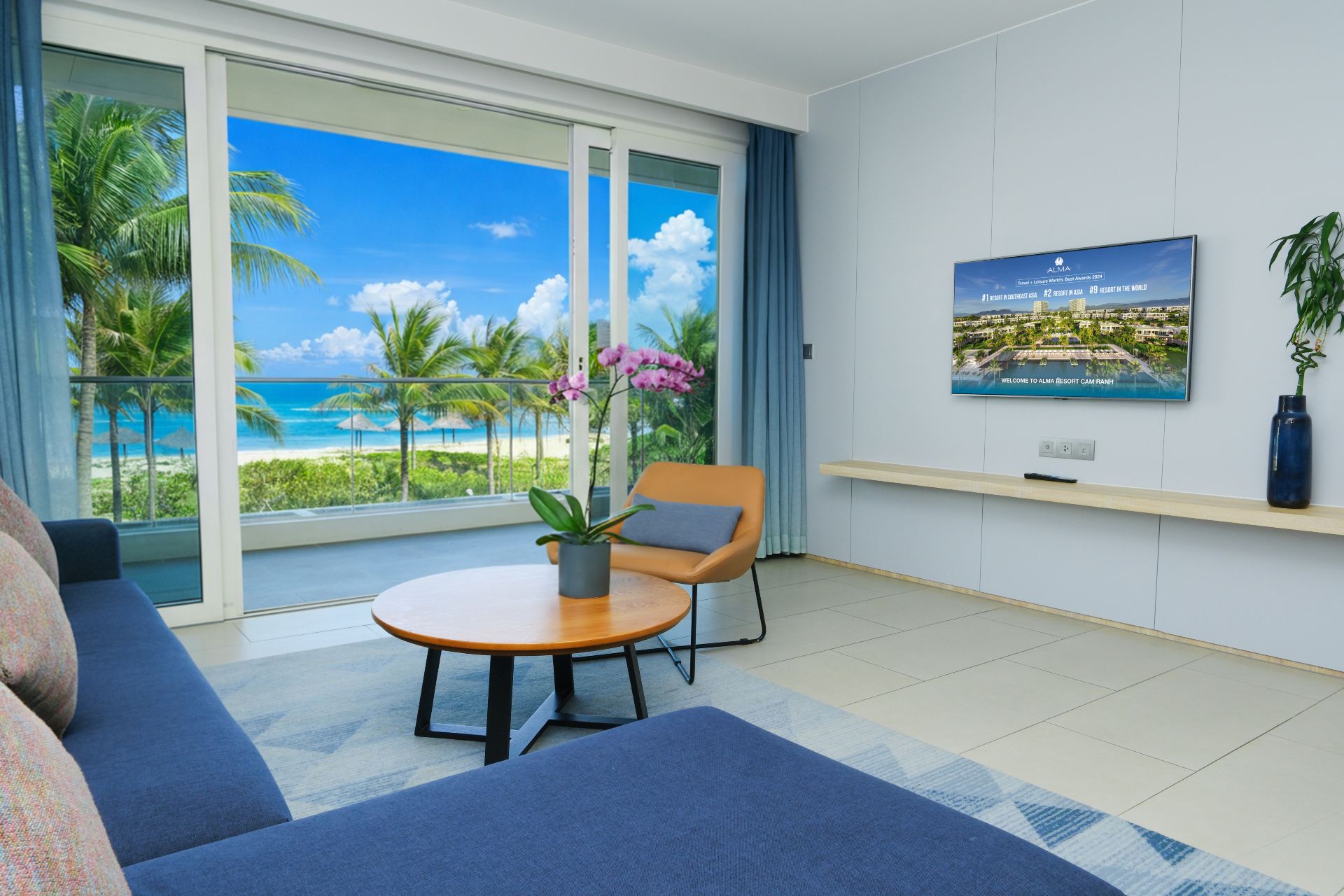 2 Bedroom Villa, With Terrace, Beach Front - King Beds - 2