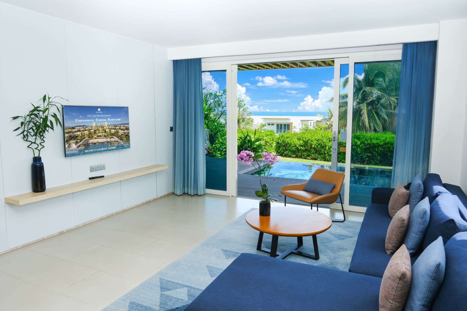 2 Bedroom Villa, Private Pool, Ocean View - 1 King & 1 Twin