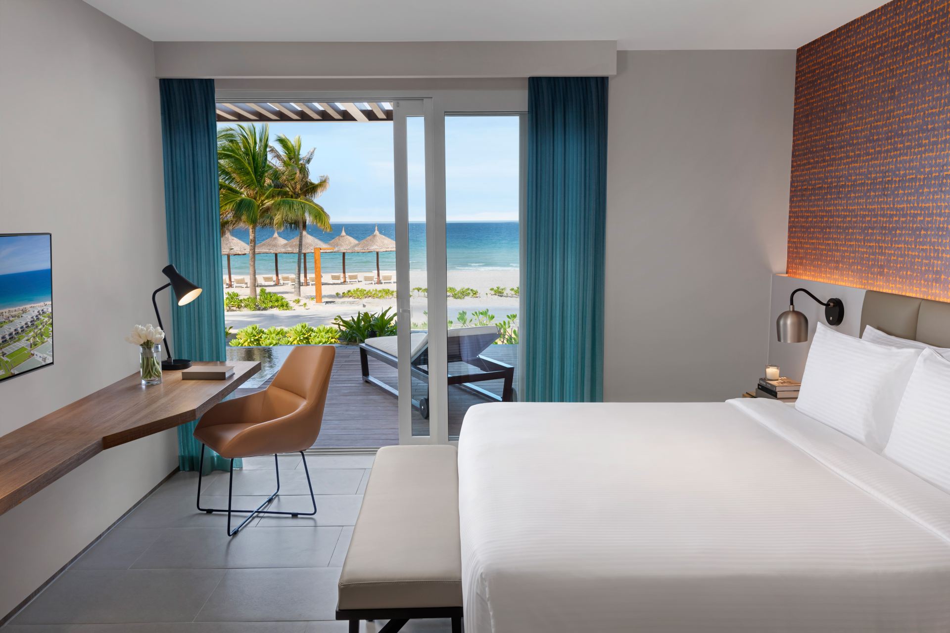 2 Bedroom Villa, Private Pool, Beach Front - King Beds - 2