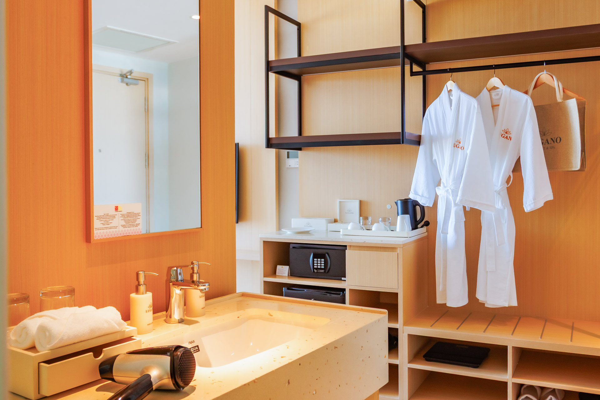 Deluxe Twin Room - 2