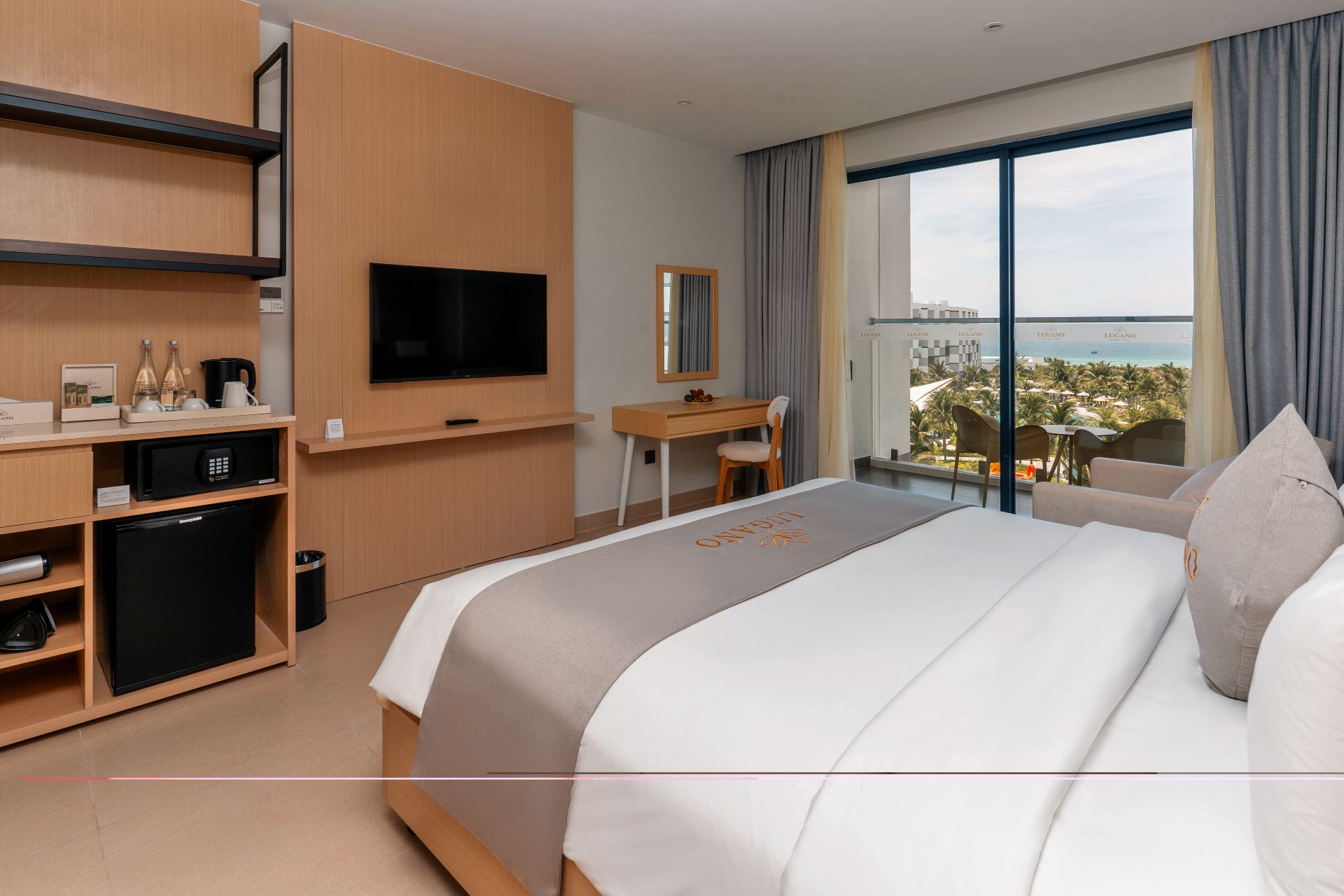 Superior Partial Sea View - 3