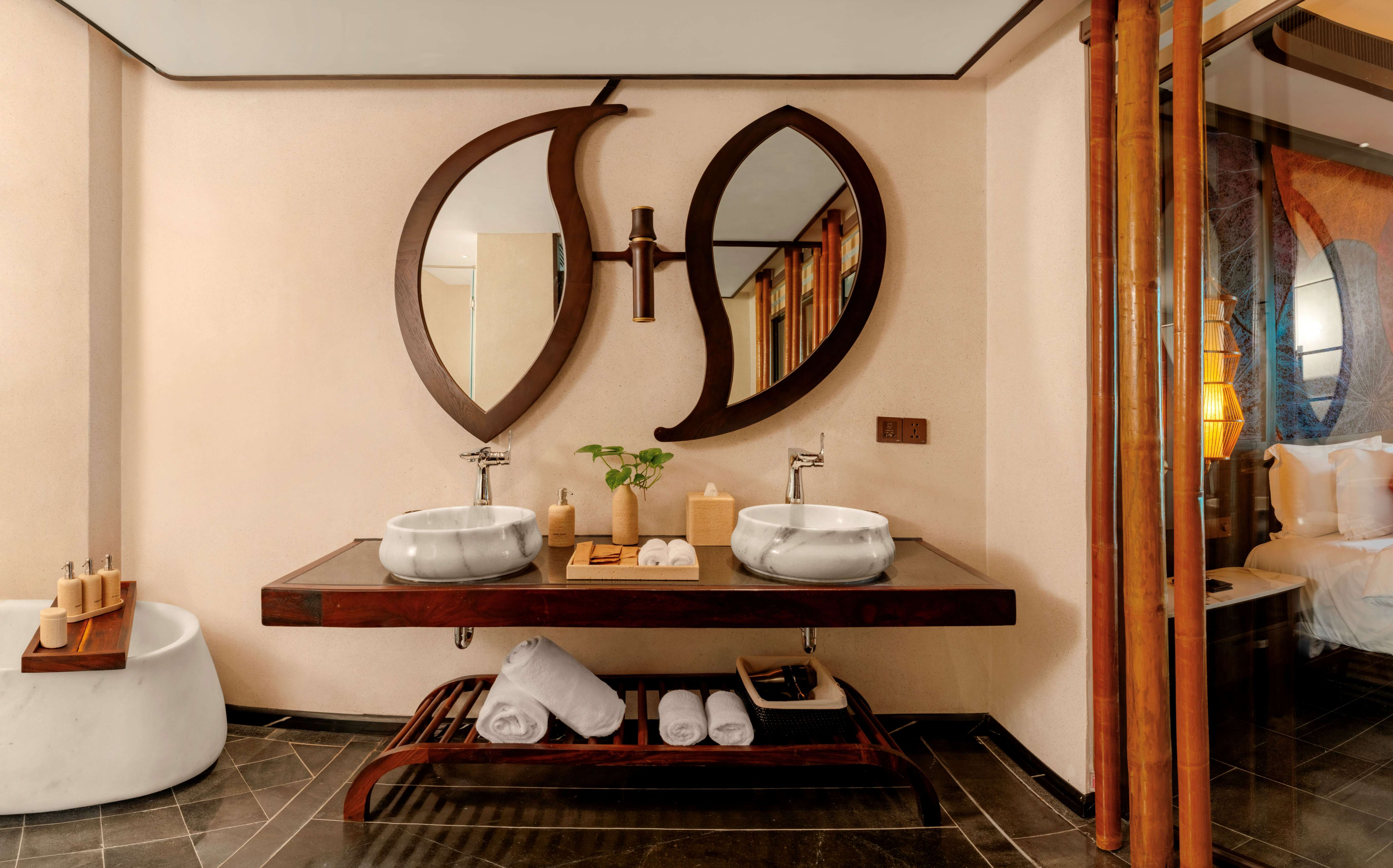 Executive Family Suite 2-Bedroom Sea View with Children Themed Room - 5