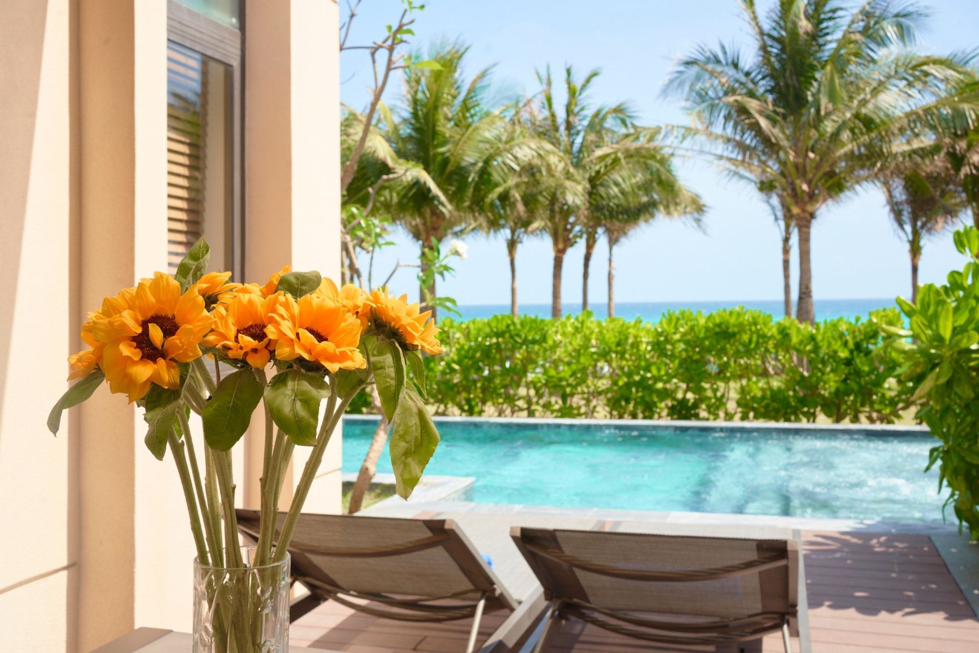 Four Bedrooms Villa with Sea Front with Pool - 2