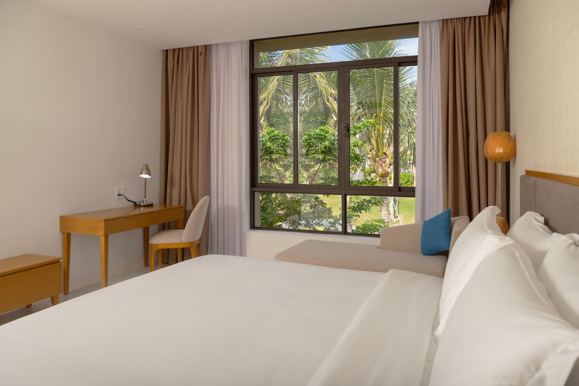 Four Bedroom Premier Garden Pool Villa - 3