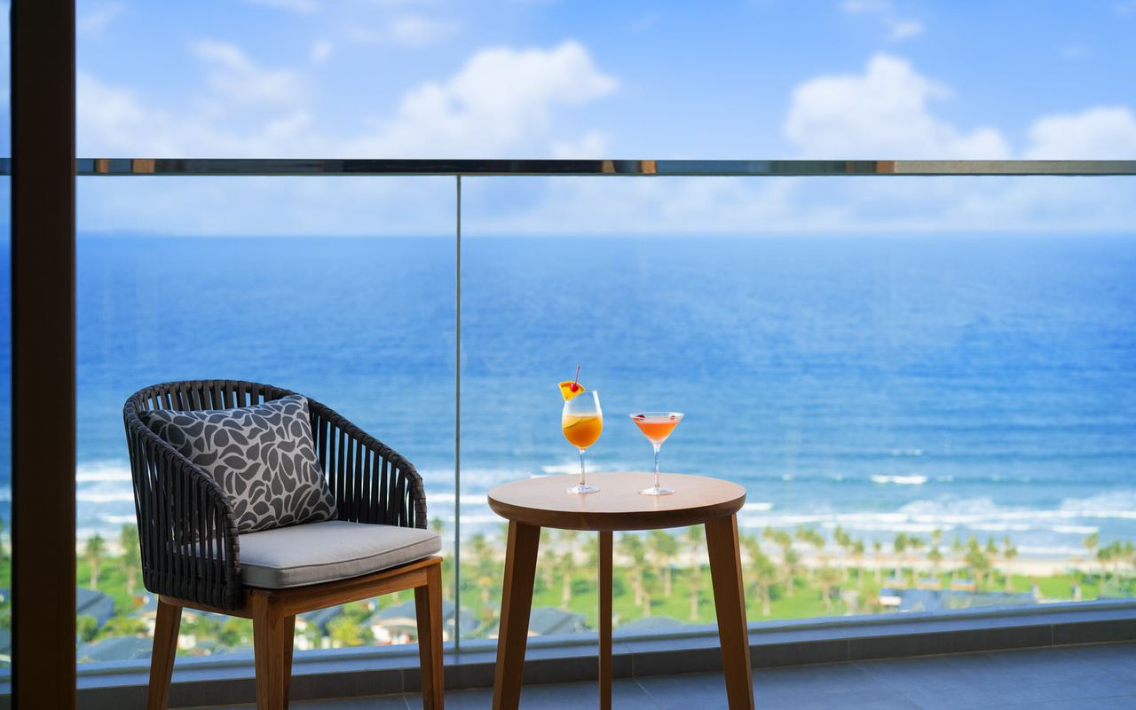 Deluxe King Room With Sea View - 2