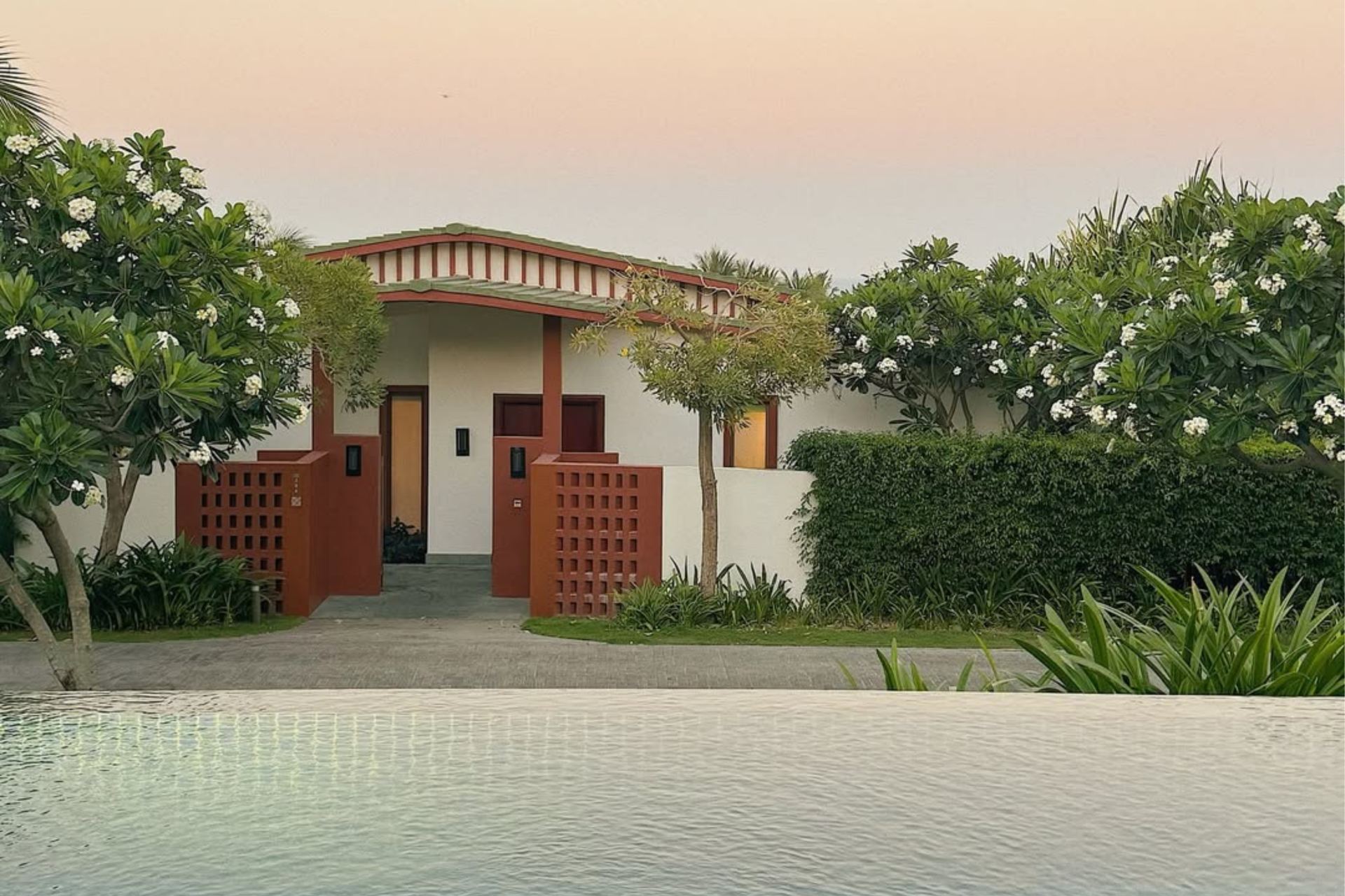One Bedroom Sea View Pool Villa - 2