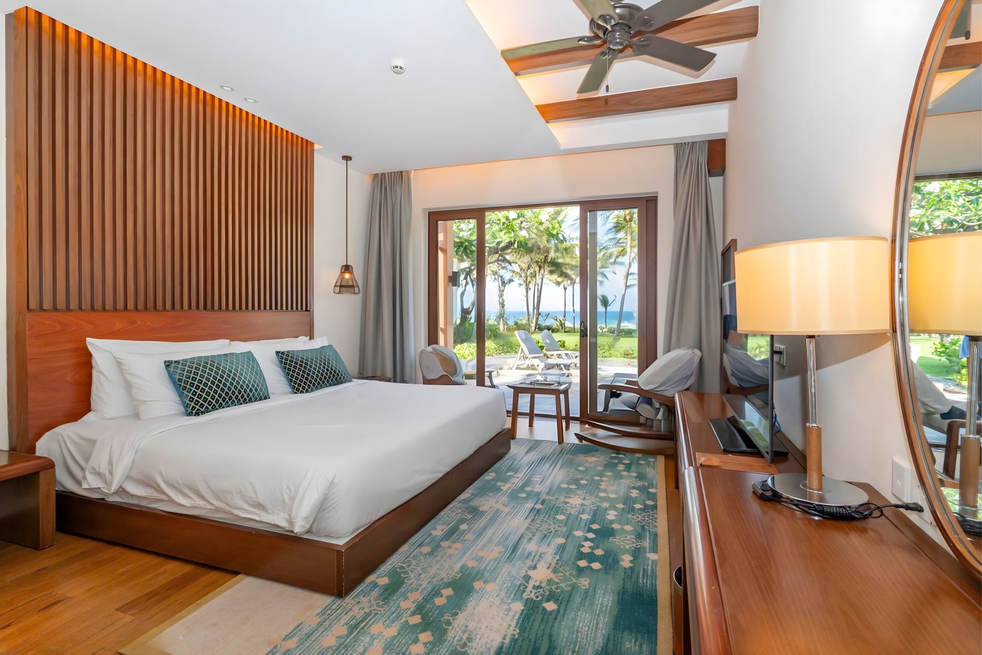Two Bedroom Beach Front Pool Villa - 4