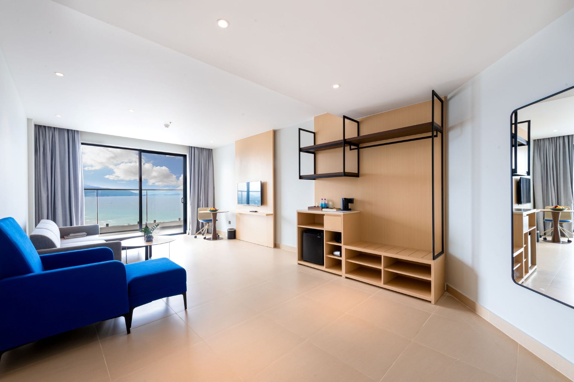 SUITE ONE- BEDROOM - 5