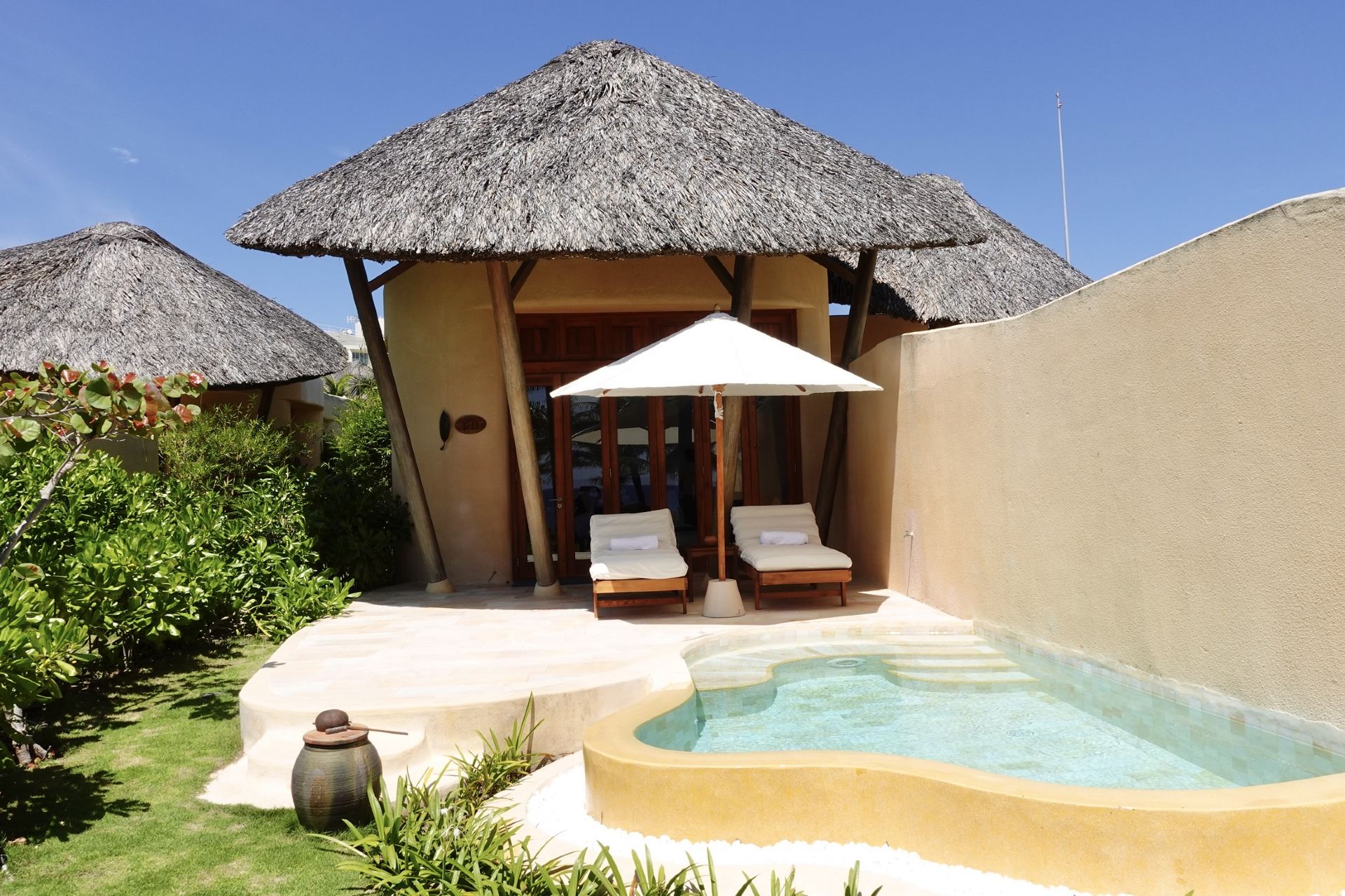 One-Bedroom Pool Villa with 2 Single Beds - 3