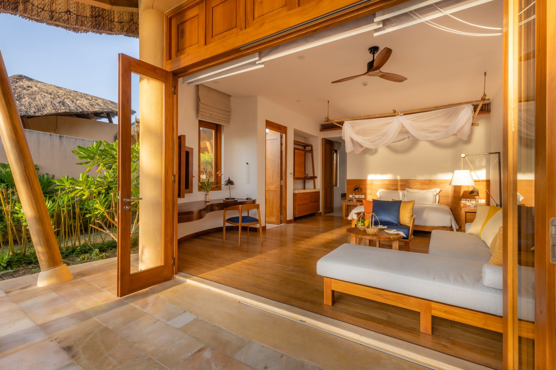 Beach Front One-Bedroom Pool Villa Double - 3