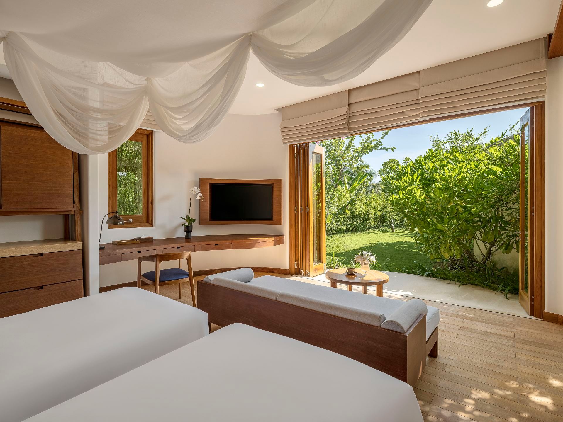 Beach Front Four-Bedroom Pool Villa - 5