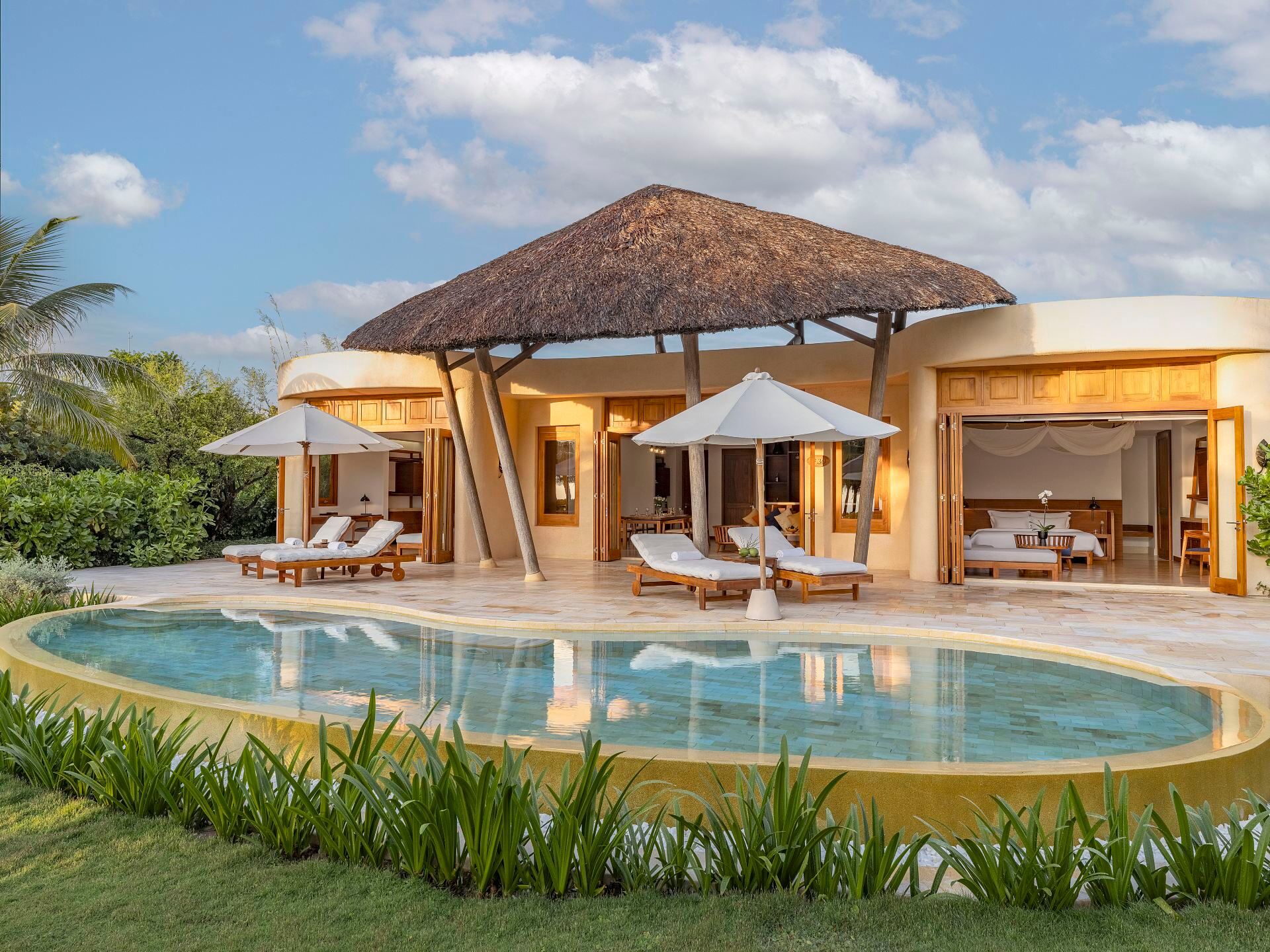 Beach Front Four-Bedroom Pool Villa - 2