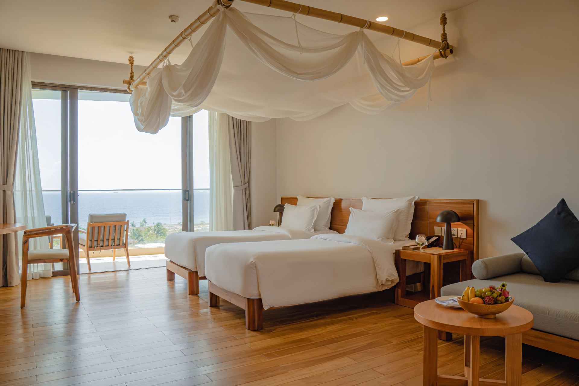 Sea View Deluxe with 2 Single Beds - 3