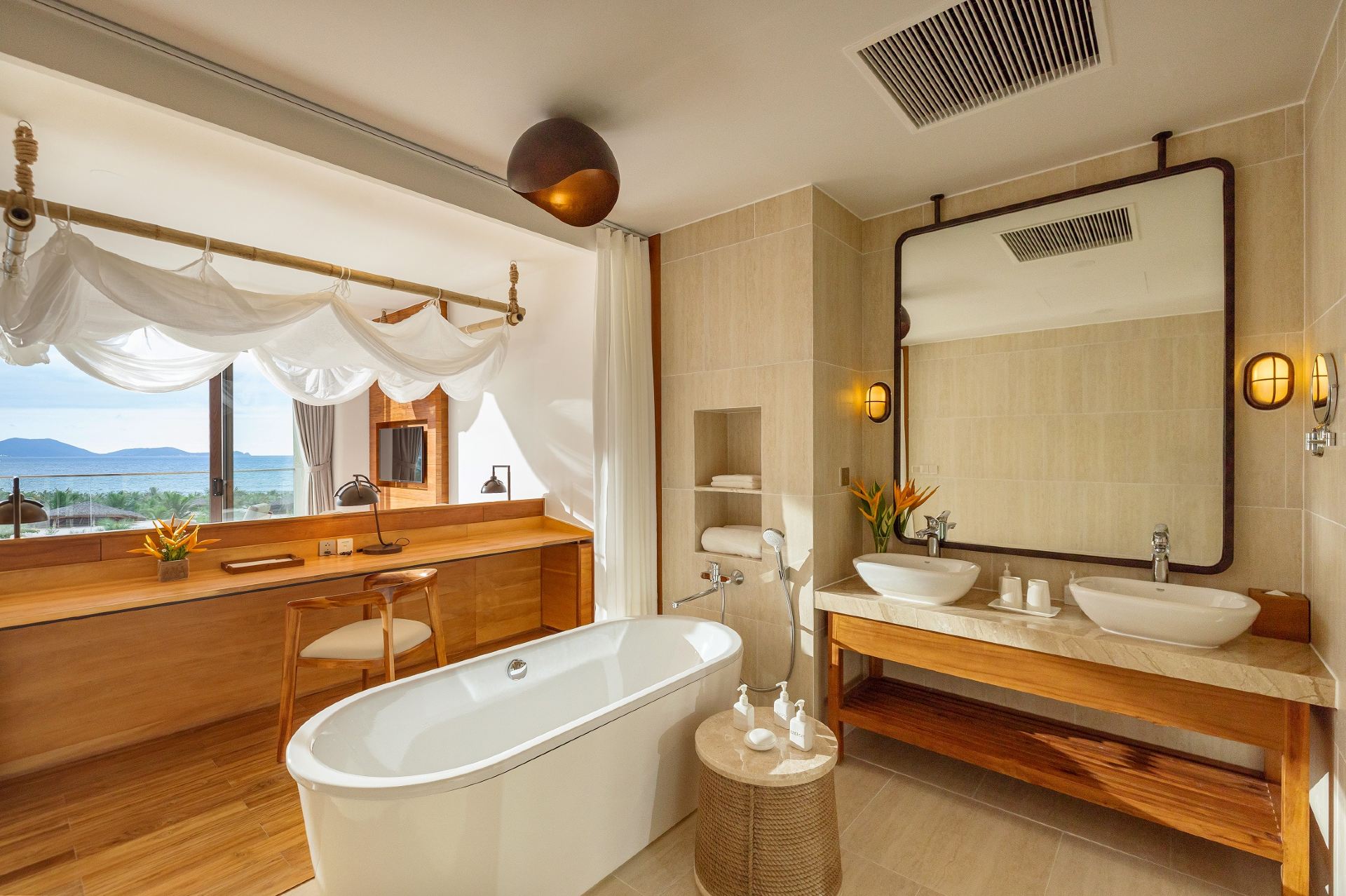 Sea View One-Bedroom Suite - 6