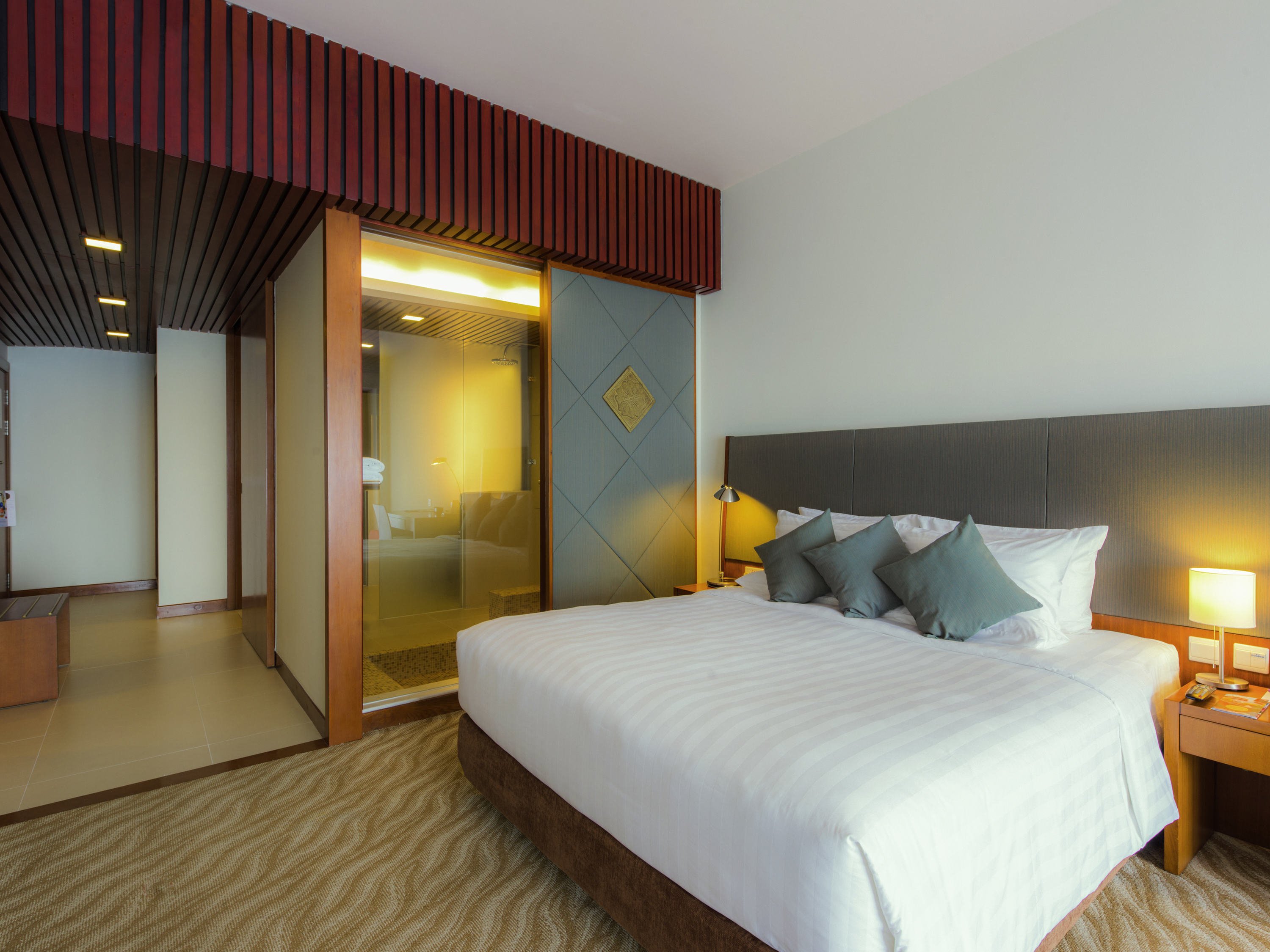 Deluxe Room - 3